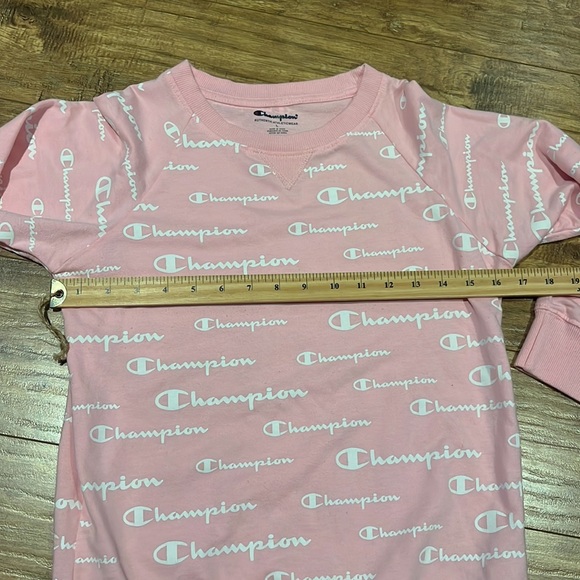 Champion pink and white crew neck sweater - Picture 5 of 9